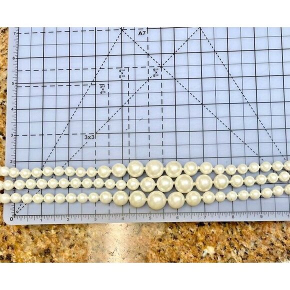3 Strand Graduated Knotted Faux White Pearl Necklace Silver Tone Metal Closure - Picture 5 of 6